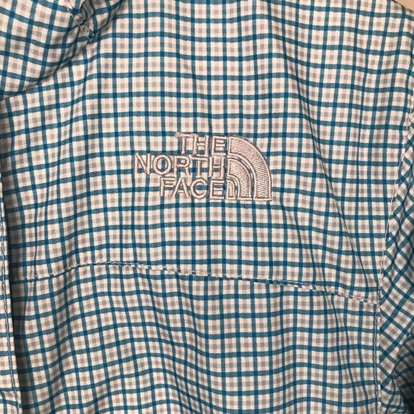 THE NORTH FACE Lightweight Jacket with Hood - Picture 2 of 12